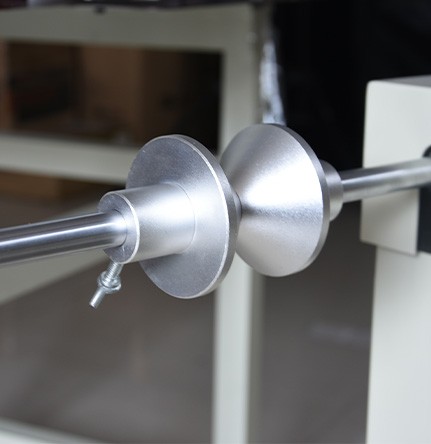 全自動(dòng)同軸線剝線機(jī)